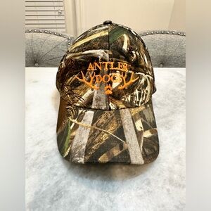 DRI-DUCK Antler Dog Wildlife Series Hat - NWT
